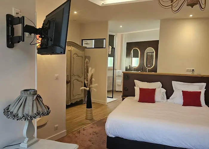 Hotel Restaurant Charbonnel 3*