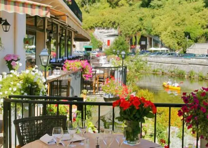 Otel Restaurant Charbonnel 3*