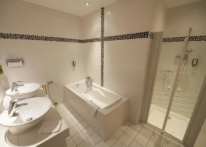 Restaurant Charbonnel Hotel 3*